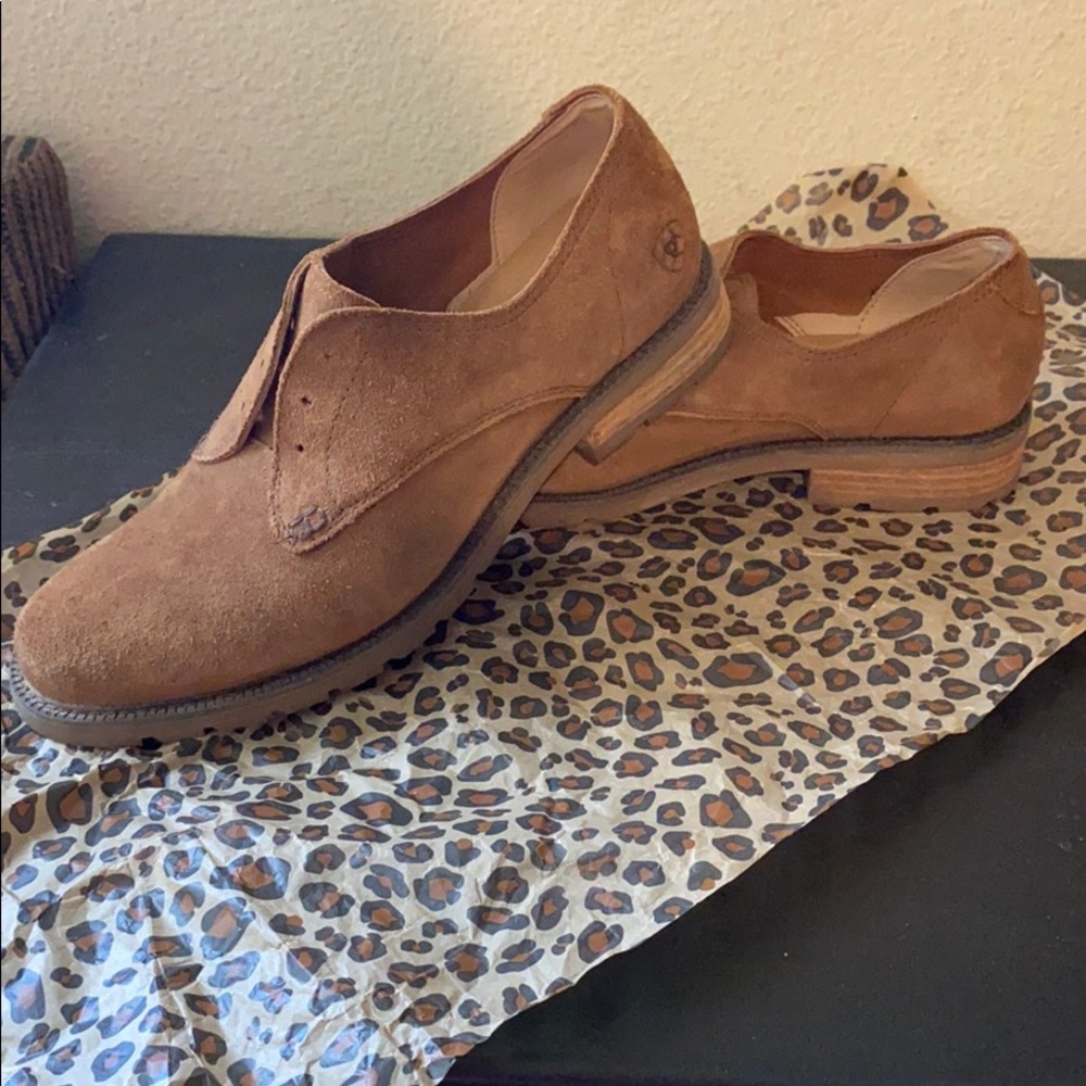 Ariat woman’s casual suede shoes